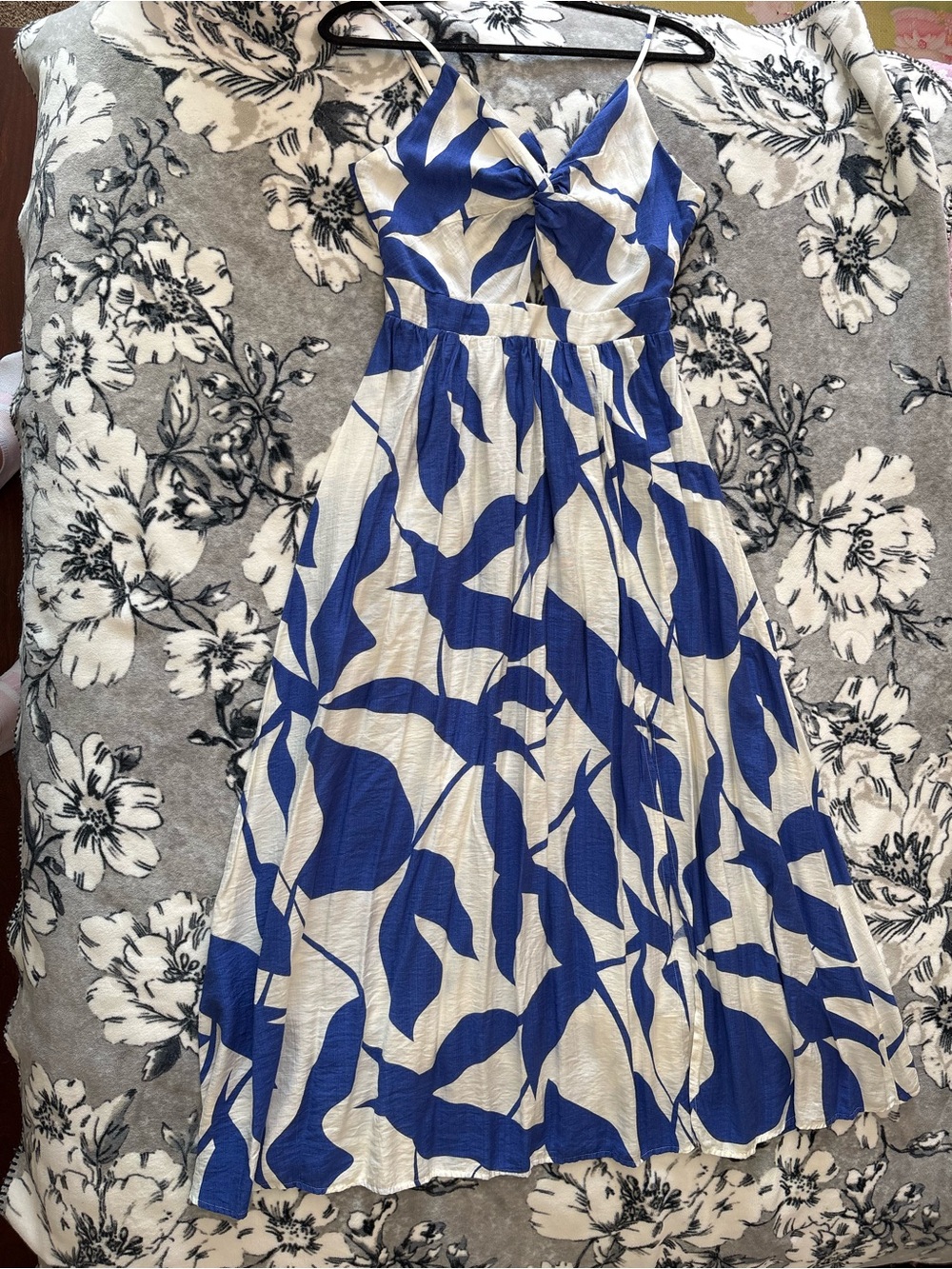 Cupshe Royal Blue and White Maxi Dress with Side Slit - Picture 9 of 13